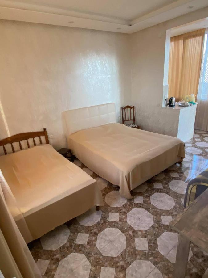 Guest House "Sulo" Kobuleti Eksteriør billede