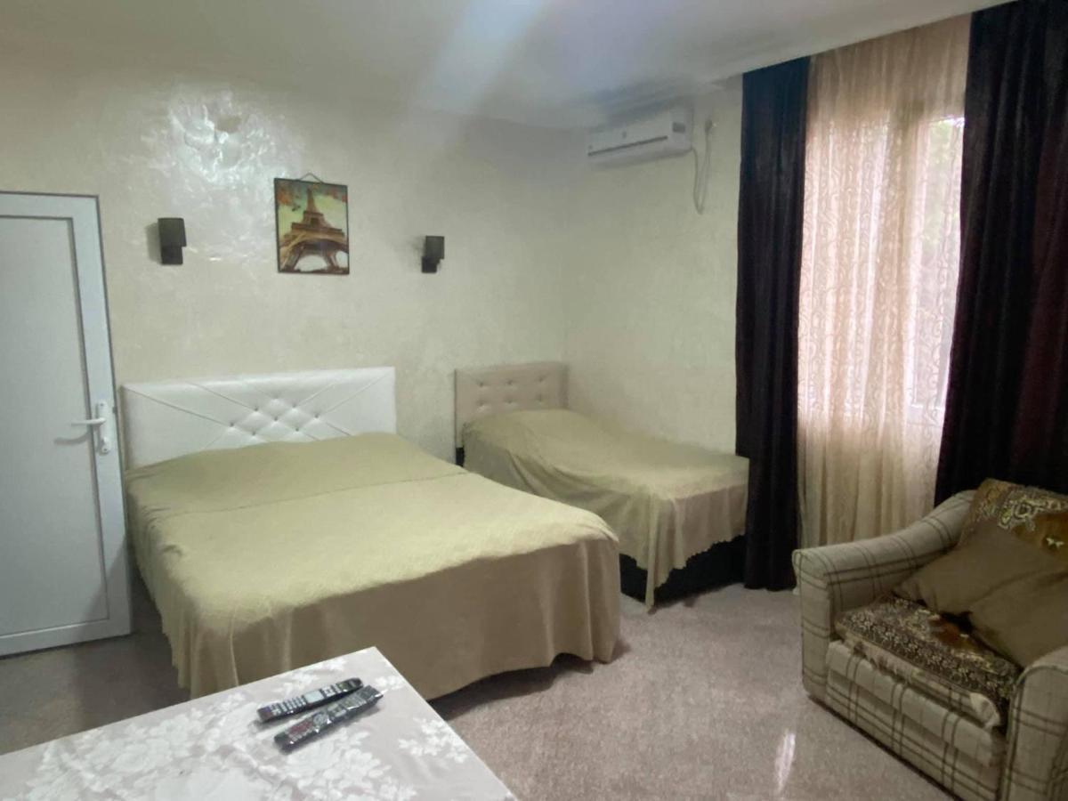 Guest House "Sulo" Kobuleti Eksteriør billede